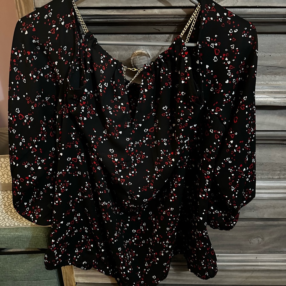 Beautiful Cold shoulder top❤️